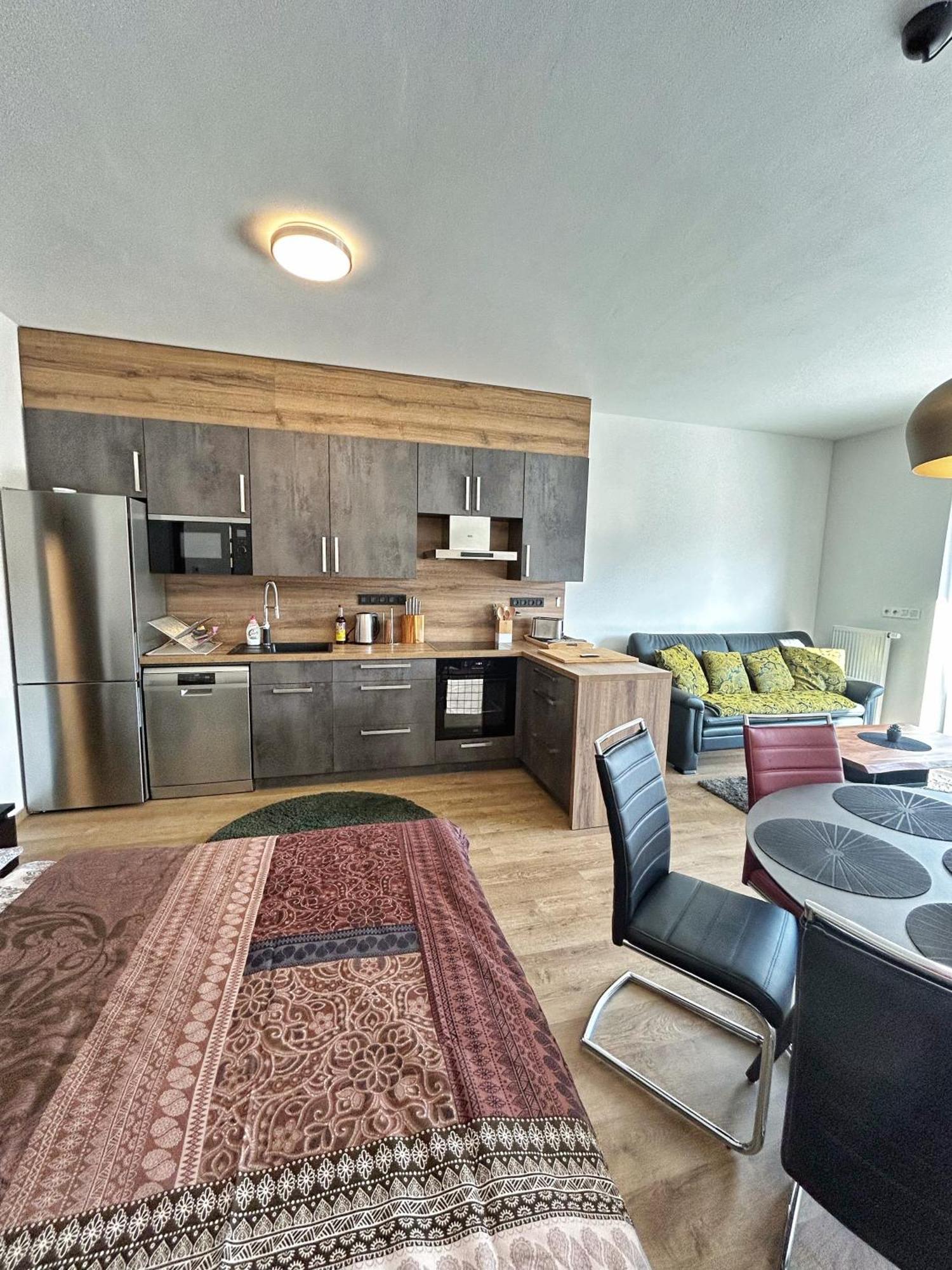Apartman A3 Kasperky Slunny Moderni Apartman Na Horach Kasperske Hory Exteriör bild